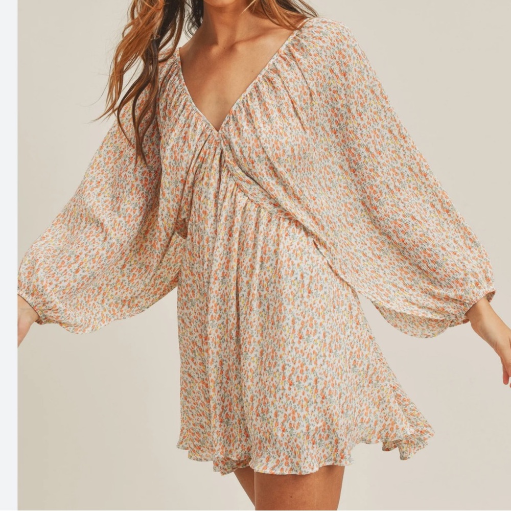 Floral Mini Dress with Balloon Sleeves Size S pre-owned.
